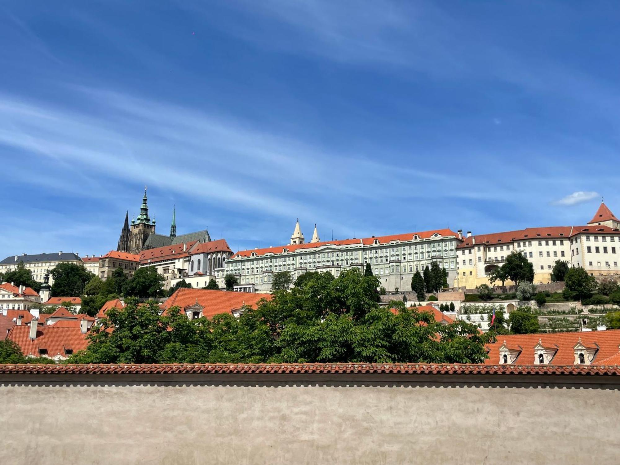 ลักชัวรี แฟมิลี โฮเทล รอยัล พาเลซ Hotel ปราก ภายนอก รูปภาพ The Hradčany