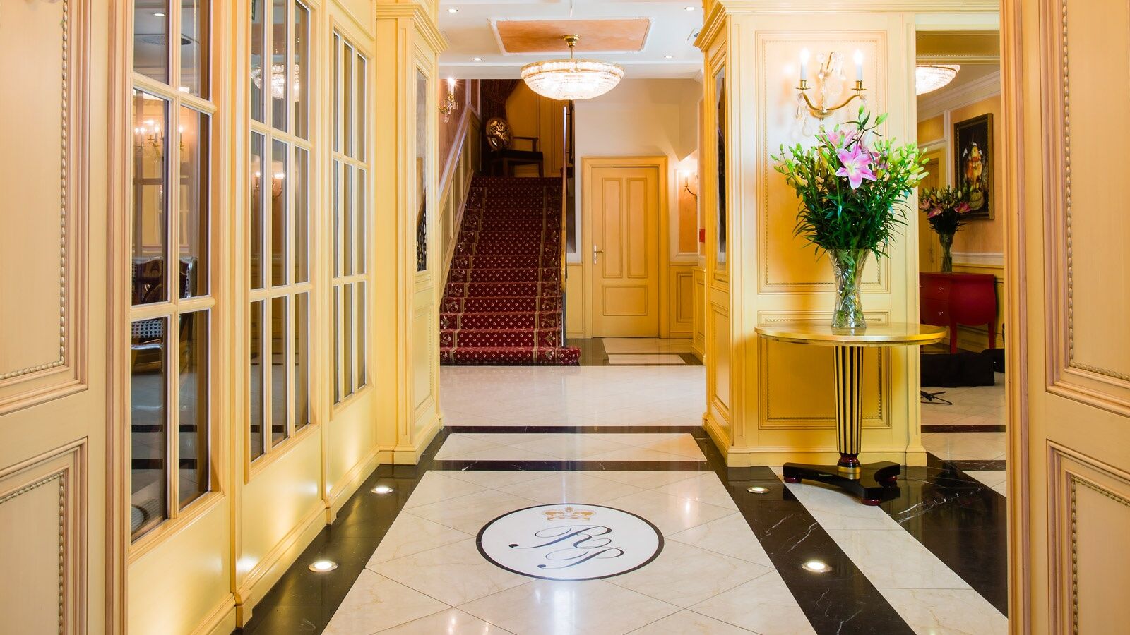 ลักชัวรี แฟมิลี โฮเทล รอยัล พาเลซ Hotel ปราก ภายใน รูปภาพ